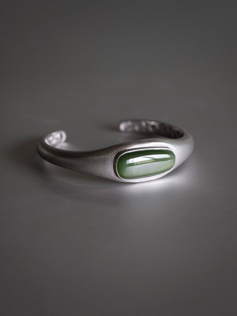 Yùn · Open Orbit Cat's-Eye Nephrite Jade Cuff Bracelet