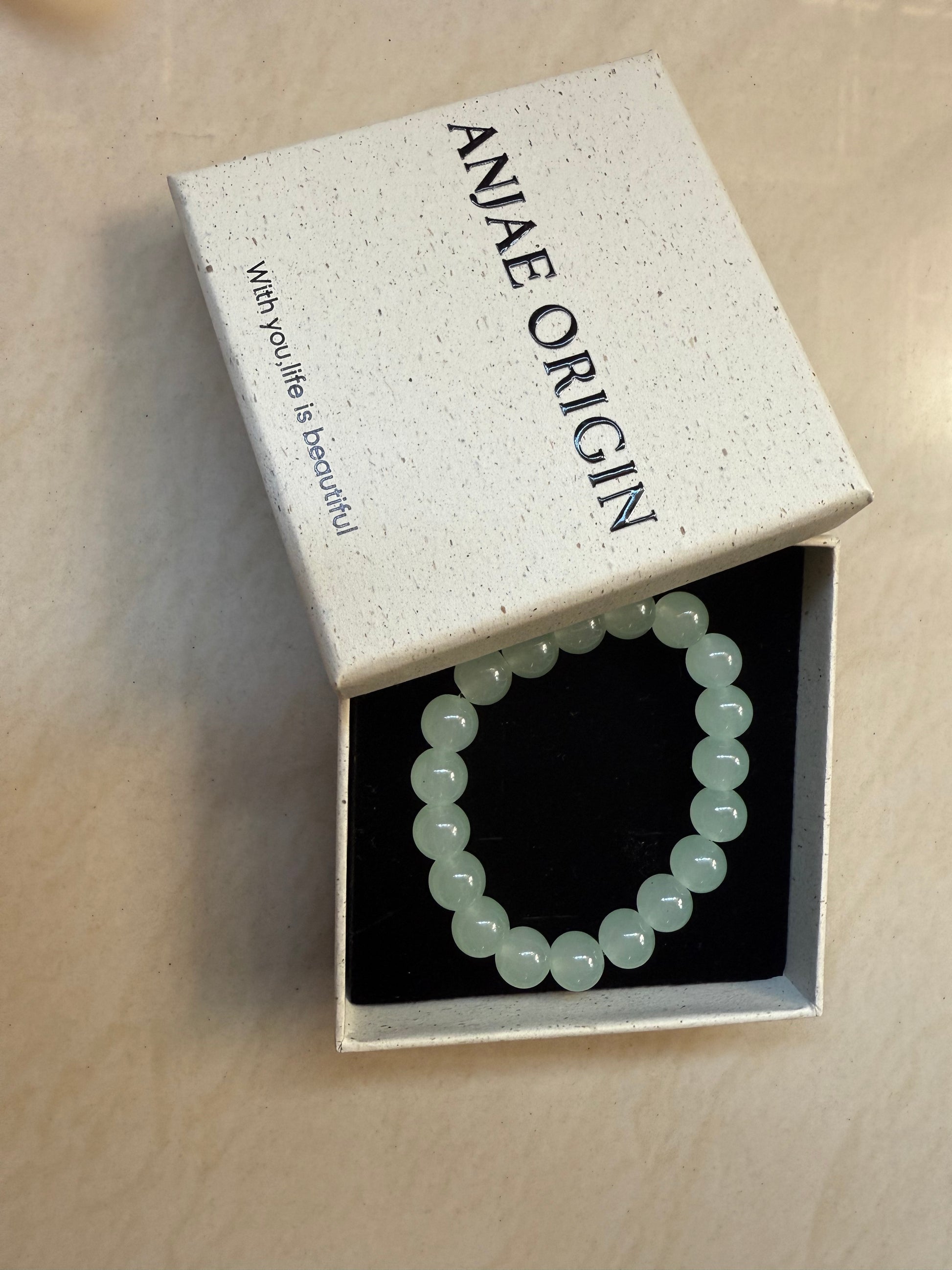 ANJAE ORIGIN™ – Pale Green Jade Bead Bracelet