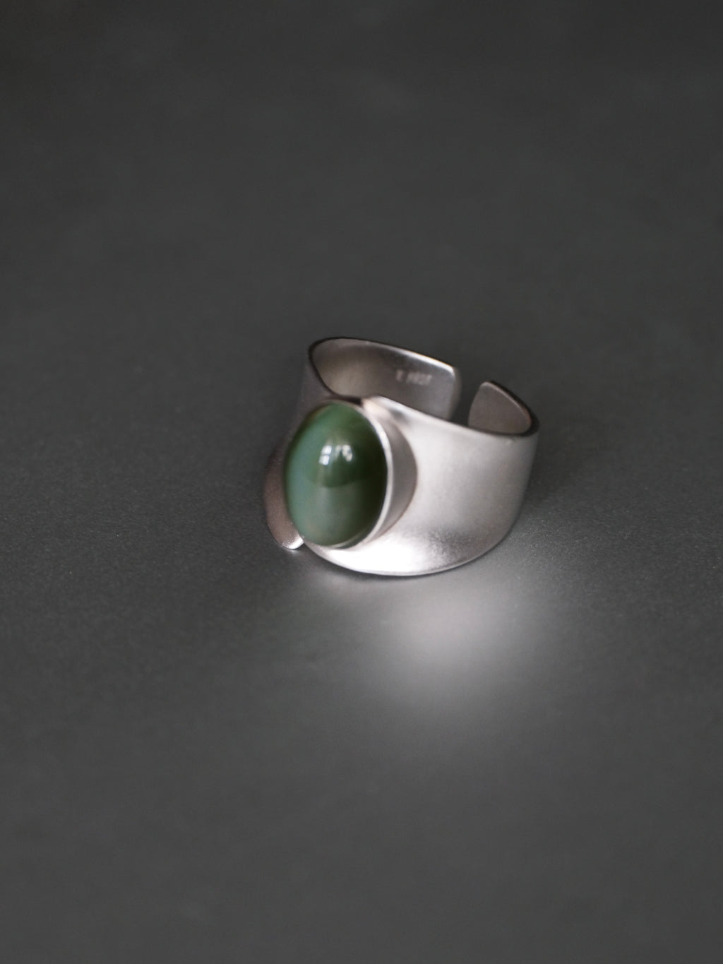 Eclipse – Cat’s Eye Jade Ring