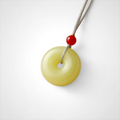Harmony Glow – Yellow Jade Peace Pendant