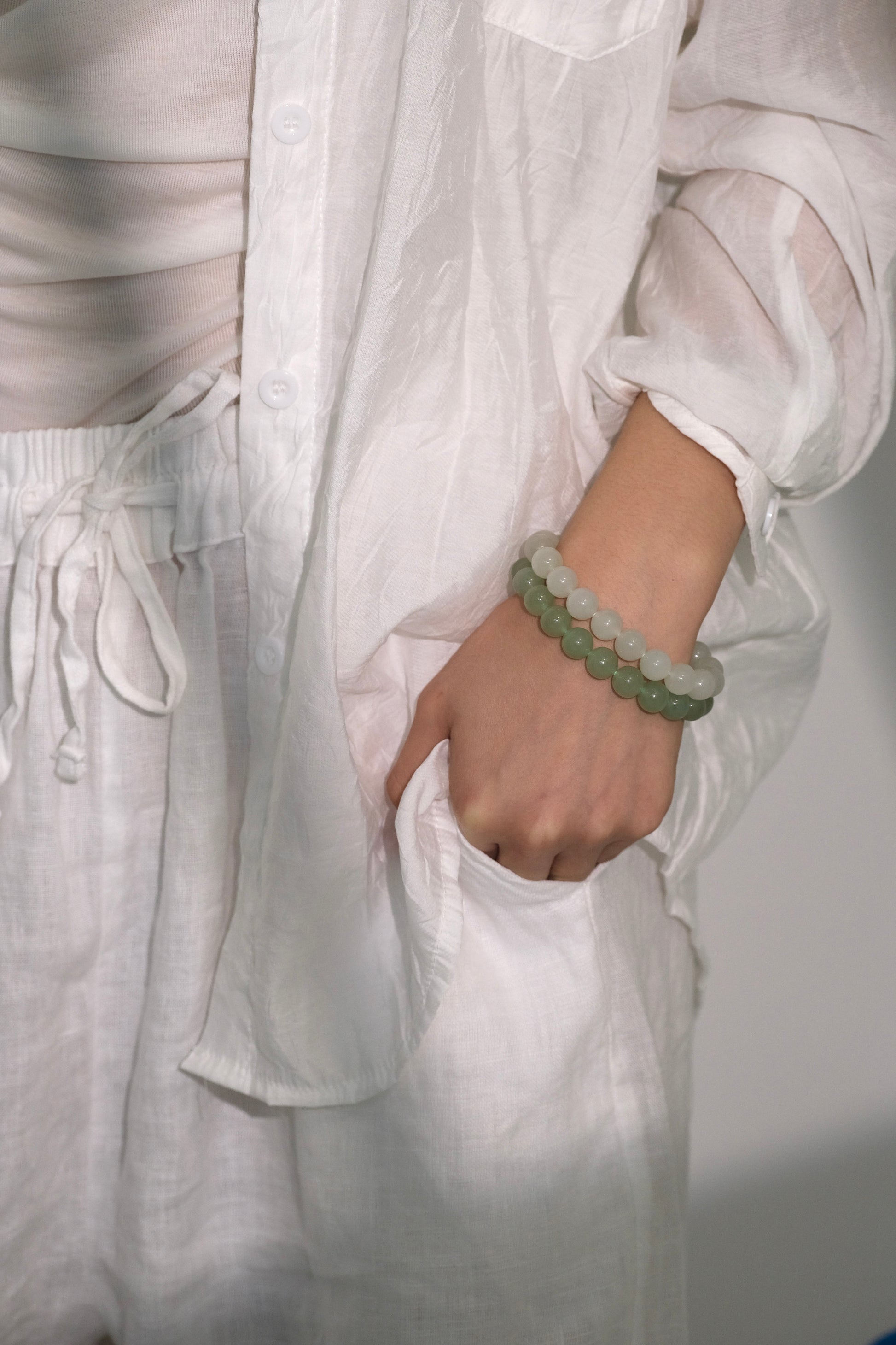ANJAE ORIGIN™ – Pale Green Jade Bead Bracelet