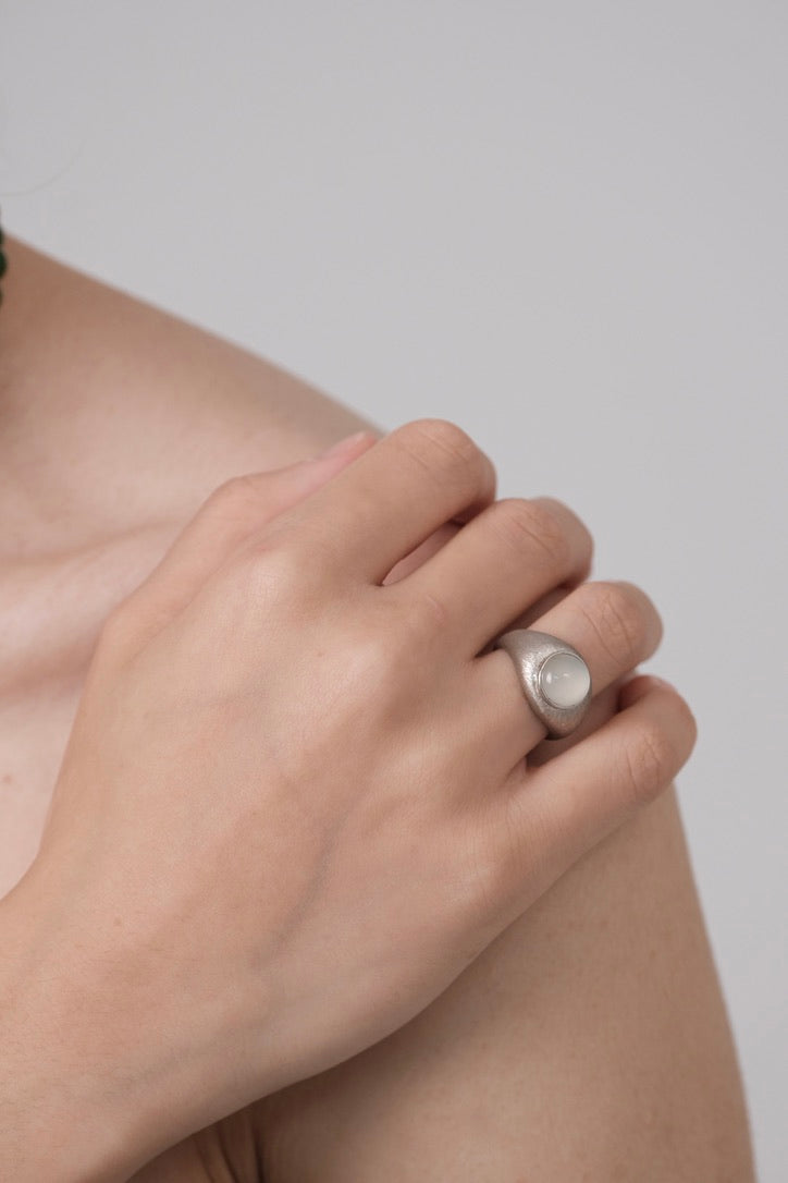 Flare – Cat’s Eye Jade Ring