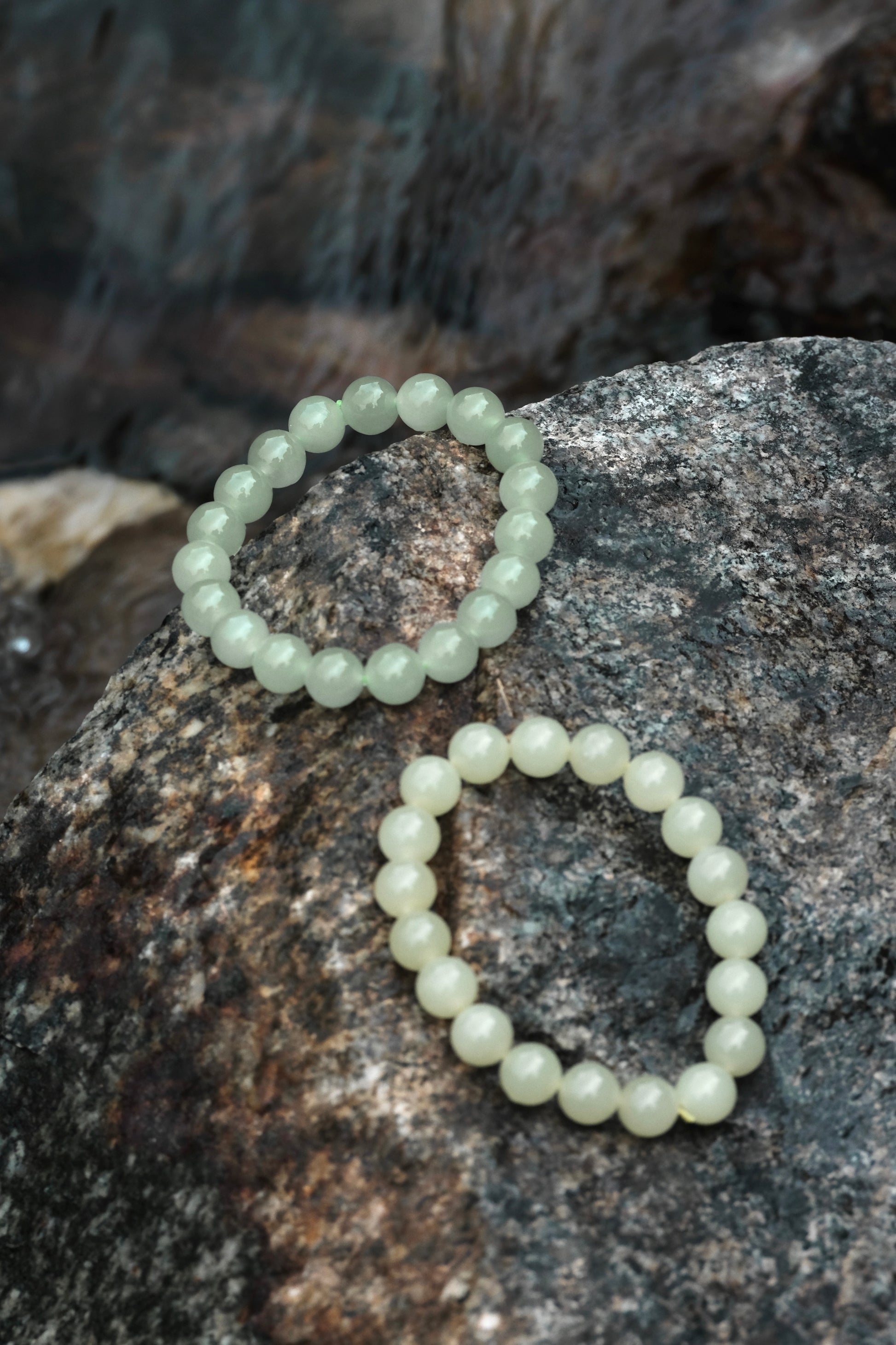 ANJAE ORIGIN™ – Pale Green Jade Bead Bracelet