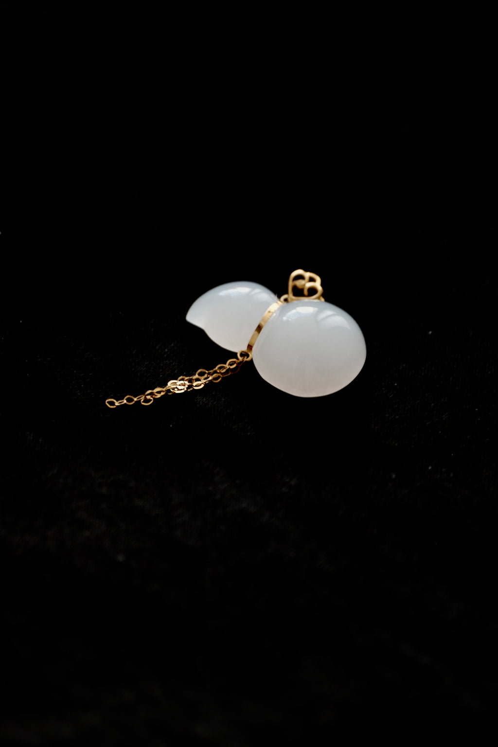 Blessing Gourd – Hetian White Jade Pendant